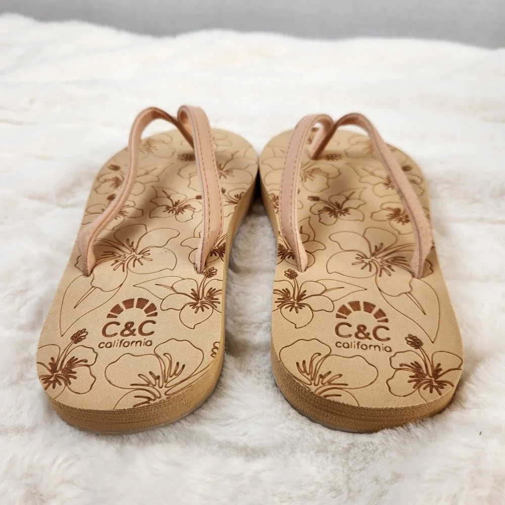 C&C California Kids Hibiscus‎ Floral Flip Flop Sandals Tan Beige US 12-13